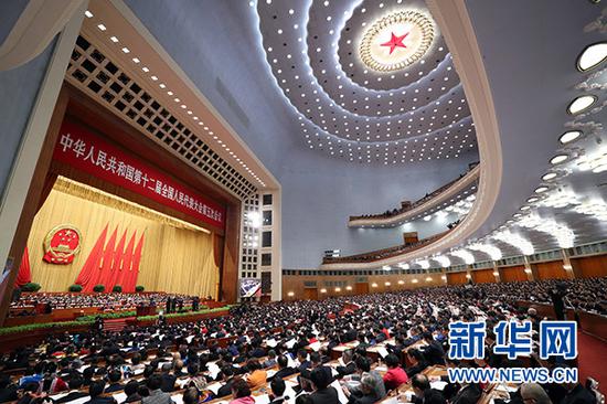 3月5日,第十二届全国人民代表大会第五次会议在北京人民大会堂开幕。 新华社记者 庞兴雷 摄