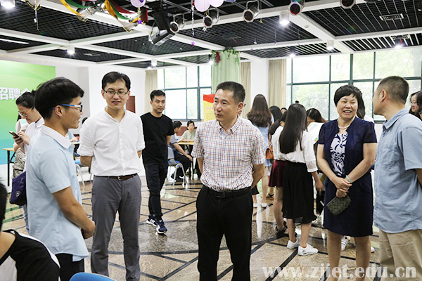 供销社招聘会.jpg