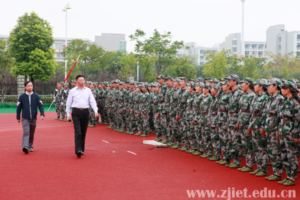 军训汇报1.jpg