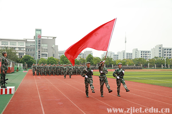 军训汇报3.jpg